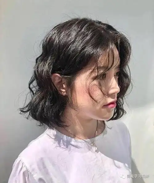 十款减龄短发烫发图片(2022烫发短发减龄)-天晟网