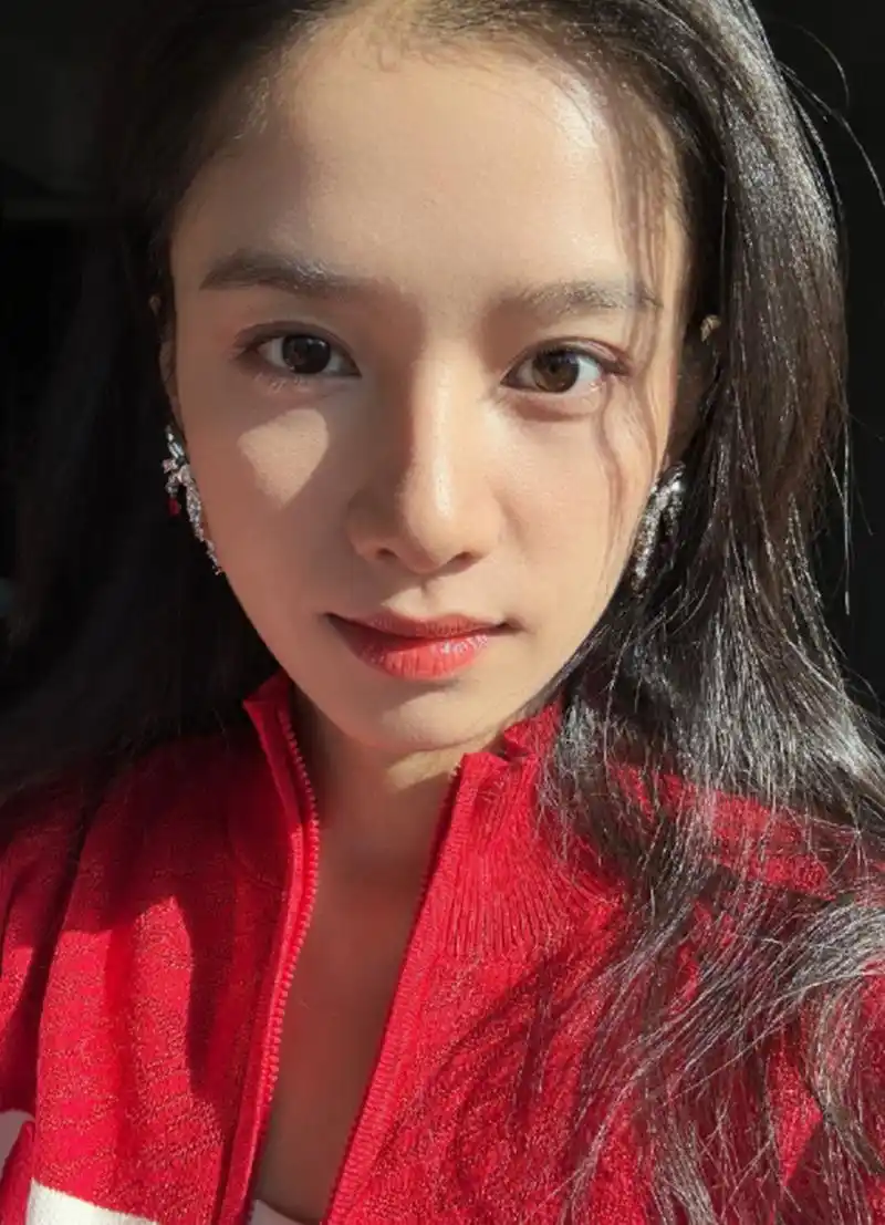 鞠婧祎,卢昱晓,张婧仪,周洁琼的腊八照,相当nice!