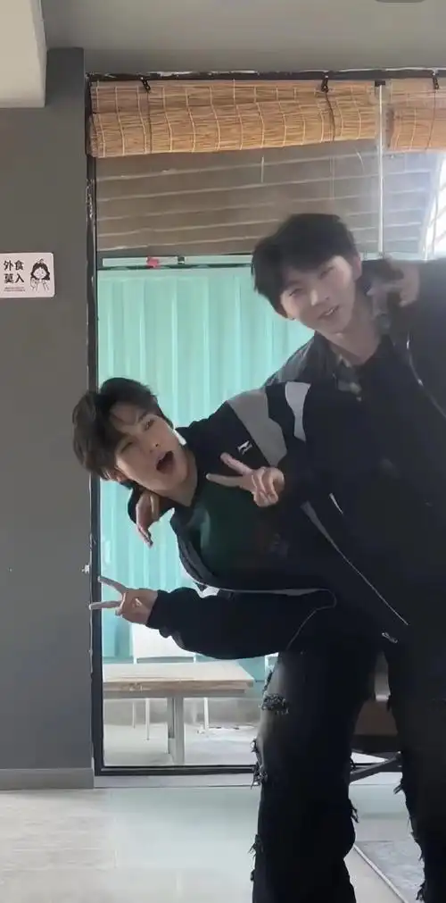 张真源##马嘉祺