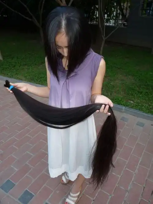 剪下漂亮女孩发质一流的及地长发戈壁落日071115