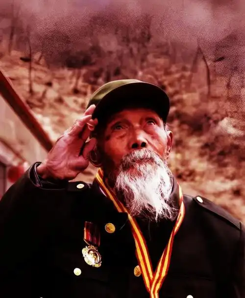 一战士杀死7个鬼子后疲惫忽见一日军冲来他摸向身后心生一计