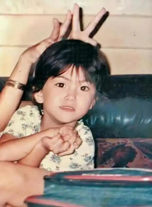 昆凌年轻的时候很漂亮