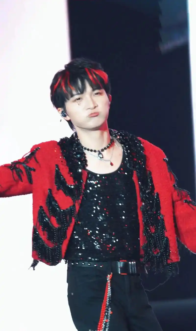 是真的可爱!#奶萌 #综艺 #周深太湖湾音乐节 # - 抖音