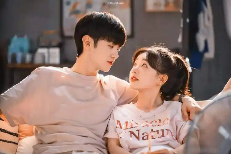 青春剧校园恋爱电视剧推荐(又甜又虐校园偶像剧排行)-心语百科