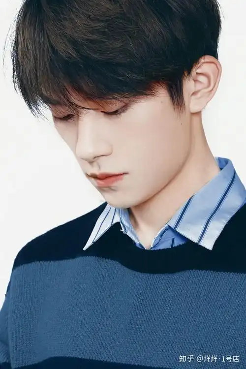 易烊千玺的绝美图片! - 知乎