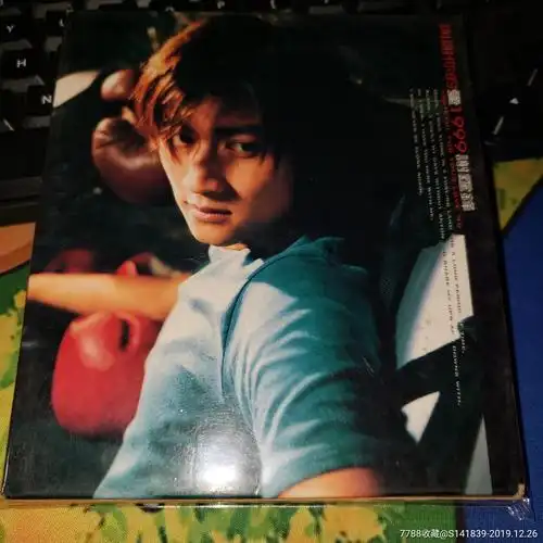 谢霆锋谢谢你的爱1999hk初回限定版1vcd1cd碟有划痕播放流畅