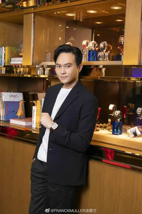 张智霖与名表franckmuller法穆兰的渊源内含大量优雅高贵的型男chilam