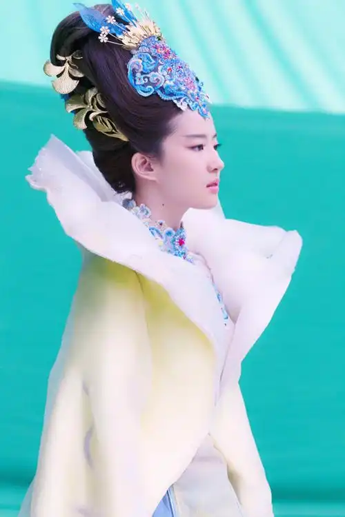 白浅刘亦菲三生三世十里桃花定妆照