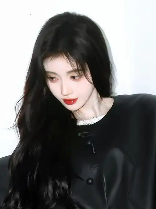 #鞠婧祎微醺车厘子妆#