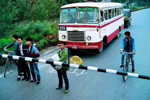 珍贵照片记录1994年的中国
