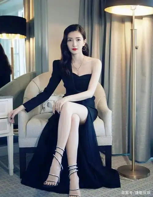 江疏影:朗目疏眉,如影随形