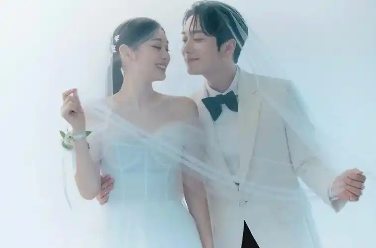 韩国花滑女王金妍儿,婚纱照公开