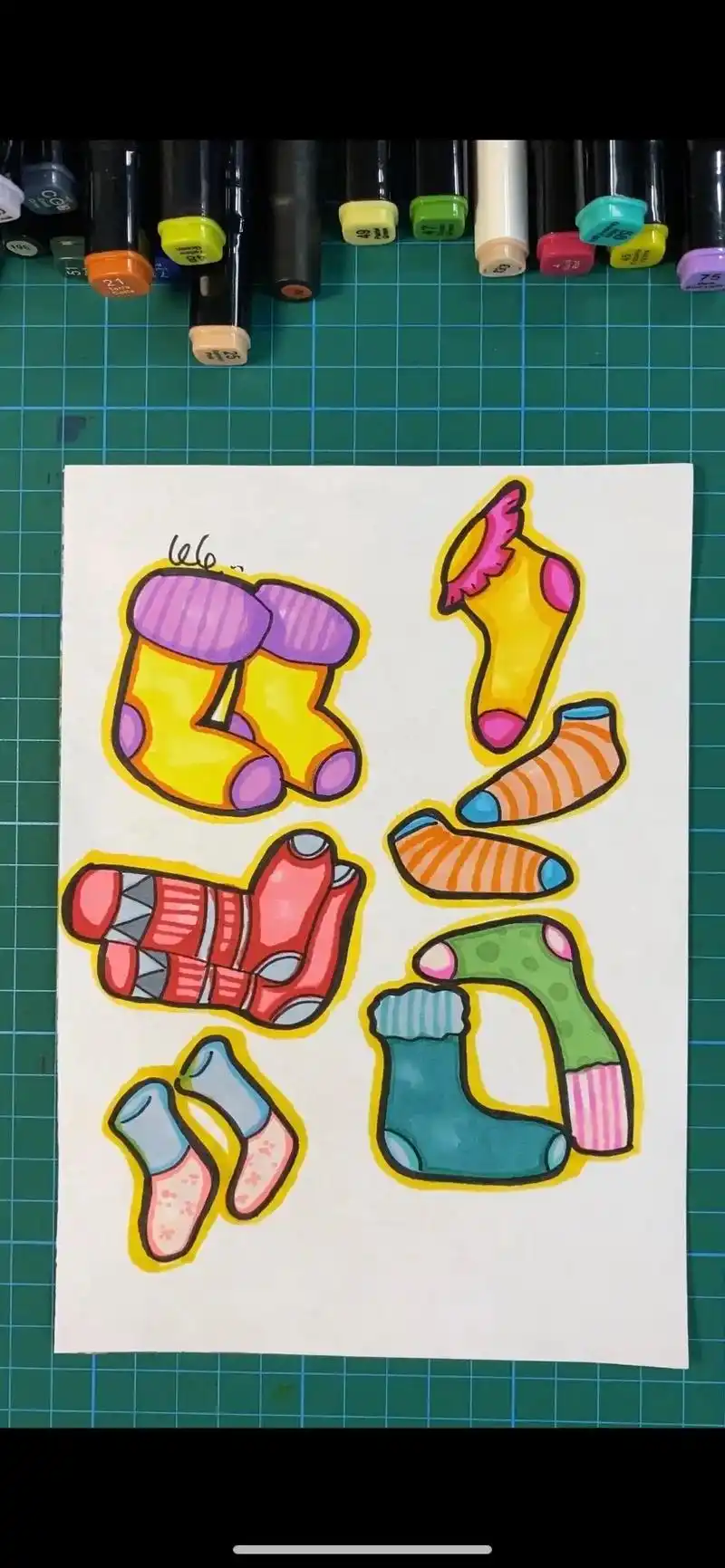 五颜六色的袜子#一学就会系列 #一学就会的简笔画 #一起学画 - 抖音