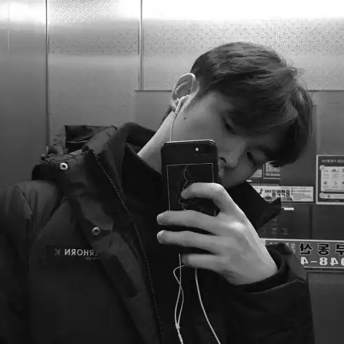 黑白头像男生长夜太难熬了