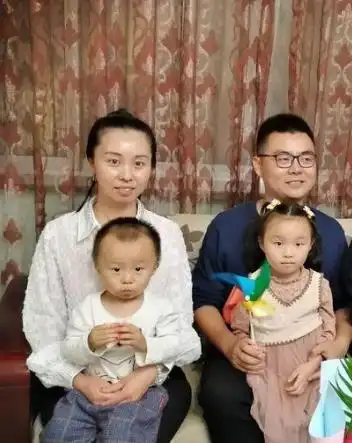 原创郭威带家人回九江祭祖归宗虽然迟到了29年意义却不同寻常