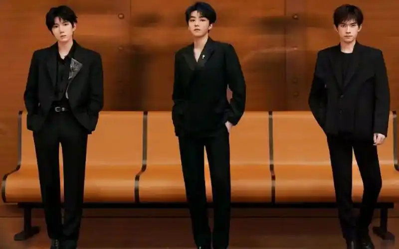 tfboys久违合体开场白 燃爆现场heart