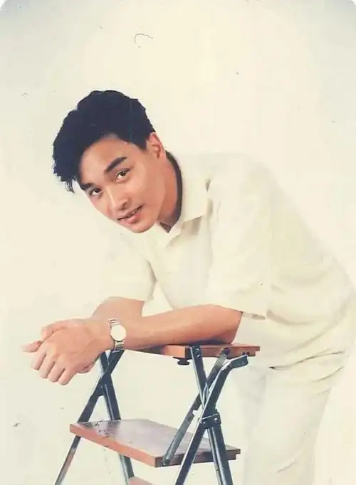 张国荣有哪些适合洗出来的照片?