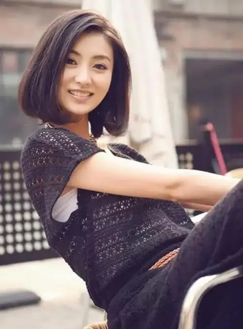 沈眉庄斓曦当红时结婚生子低调恩爱11年成为丈夫的骄傲