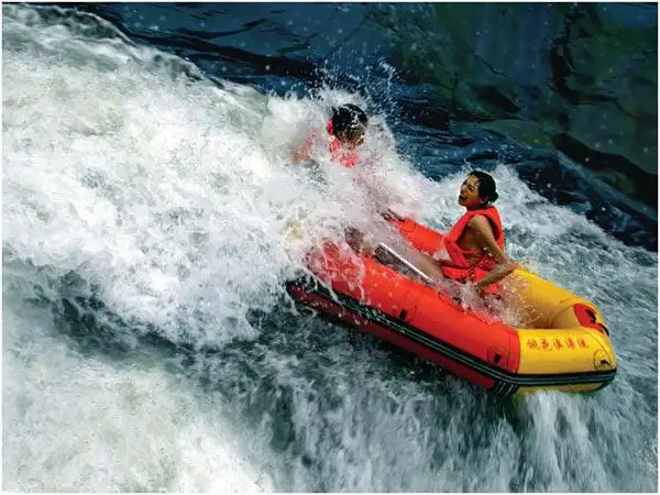 庐山西海荣膺最美中国·健康养生旅游目的地景区