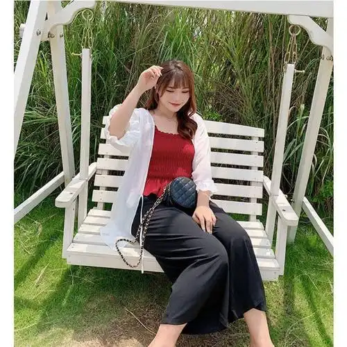 大码裹胸胖mm可爱吊带宽松遮肚200斤胖妹妹短款打底衫显瘦背心女1311