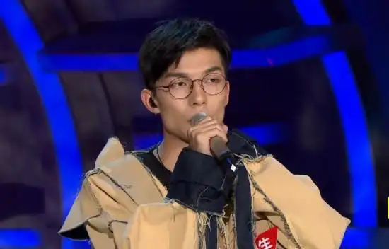 黄榕生:像在电视剧里演了个坏人|黄榕生|快乐男声|洪雨雷_新浪娱乐