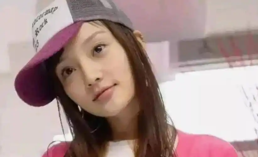 16岁拿影后,怼曹云金,称不喜欢贾乃亮这类型,李小璐怎么这样