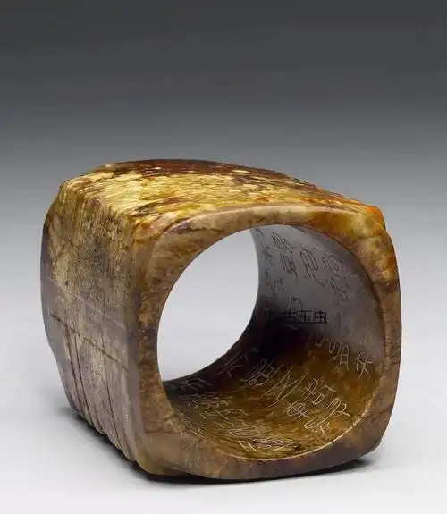 精选上百件古代玉琮