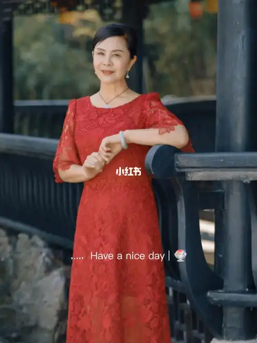 贵阳婚礼上婆婆穿的红色礼服嘉宾都说好看