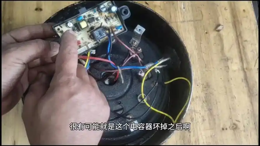 电压力锅灯闪不加热,本以为是小问题,没想到结果翻车了