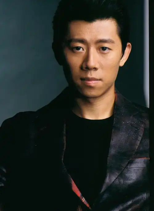 回顾夏雨结婚不邀请父亲婚后与母亲明算账妻子袁泉感到心疼