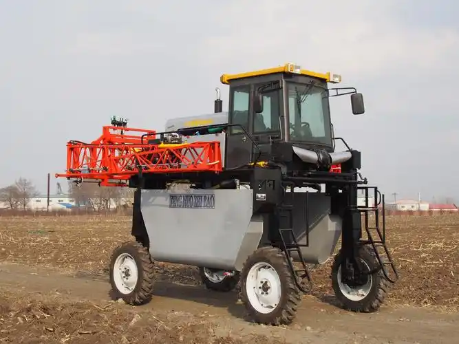 丰诺供应90马力自走式小麦玉米高架打药机