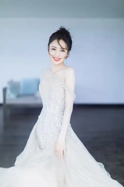 如何看待佟丽娅的神仙颜值?