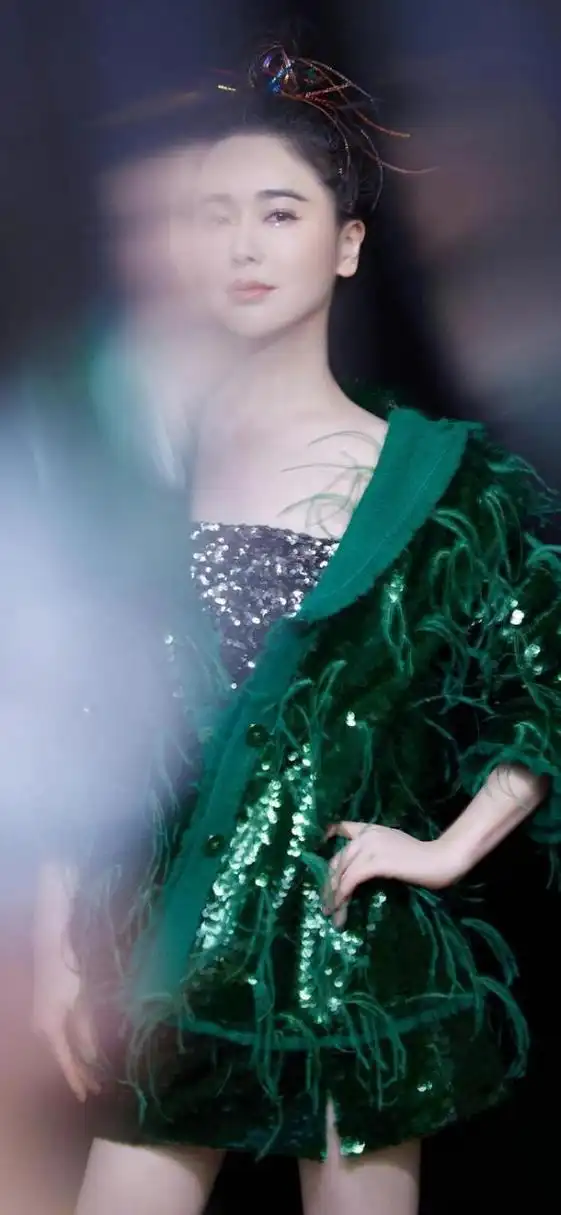 左小青(左曉卿)全新的活动壁纸图片