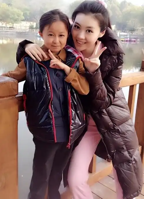 回顾达人秀朱洁:嫁给身高1米2袖珍医生,坚持不要孩子,现在如何了