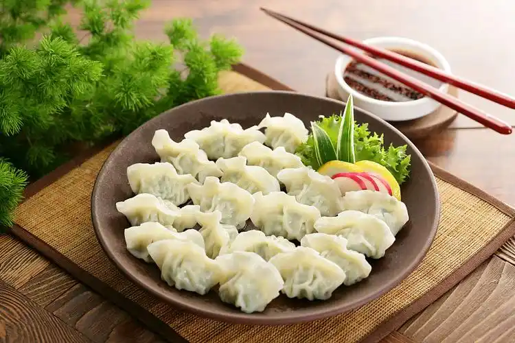 团聚 饺子 吃饭图片_团聚 饺子 吃饭高清图片素材库