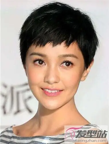 帅气款高层次超短发 干练潇洒不剪会后悔_发型站_最新流行发型设计