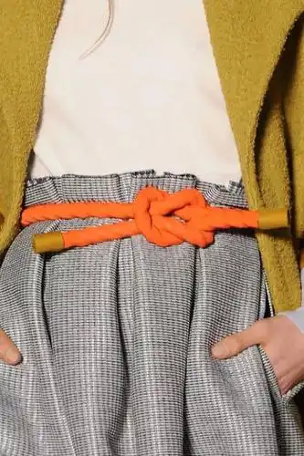 秋天的时髦,全在一条绳子里_手机搜狐网