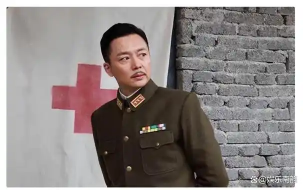 三看《伪装者》:今天才懂,王天风为什么要吃于曼丽口中的棒棒糖