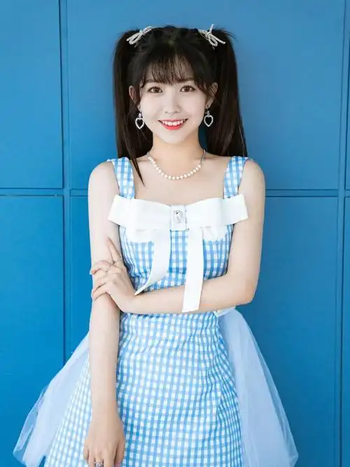 演艺经历2014年10月,赖美云参加sing女团偶像大赛,成功晋级前十名