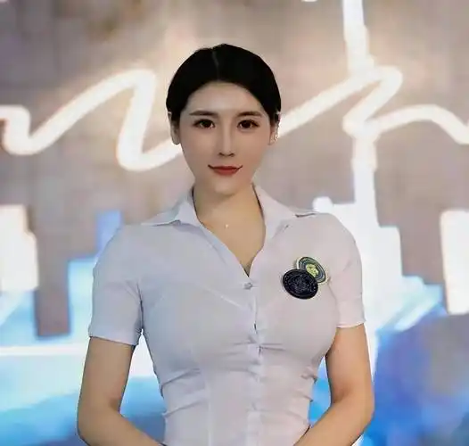 臀围100厘米体重130磅身为健身教练的刘太阳是胖但不胖她好漂亮