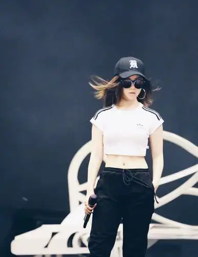 盘点娱乐圈里的马甲线女王们,你更pick 谁?