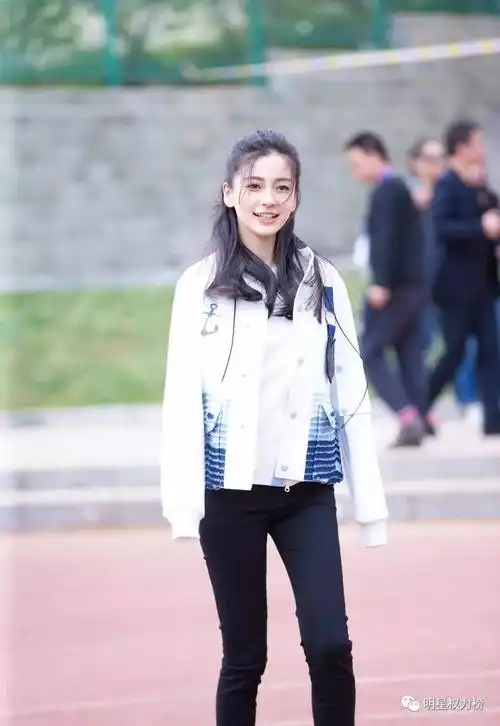 破代孕疑云的辣妈看得出来复工的劲头很猛啊!