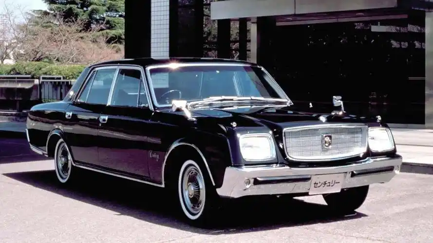 唯一搭载v12的日系旗舰,日本"国车"丰田世纪的前世今生