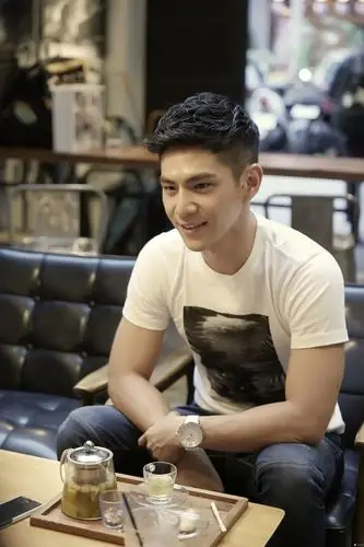 【名人专访】帅脸开外挂,子弹肌已上膛—戴祖雄