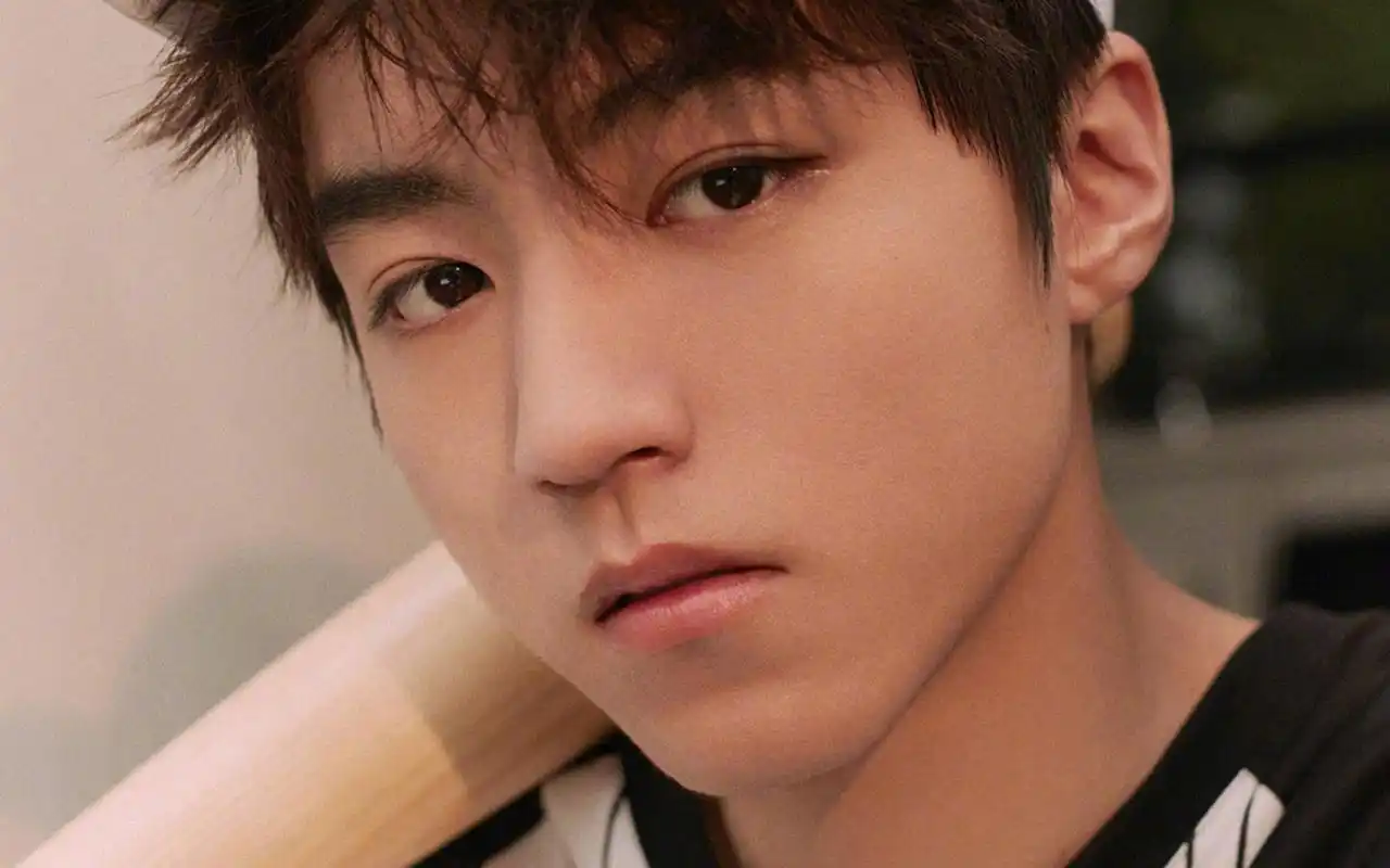 王俊凯酷帅养眼写真图片桌面壁纸