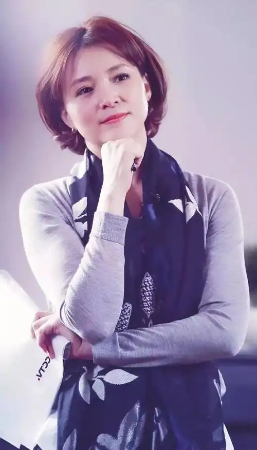 董卿优雅一个人最美的精神长相