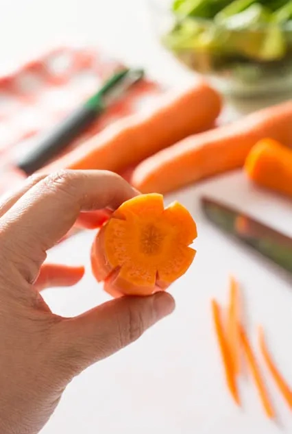 胡萝卜不切片这样简单切花形菜更漂亮