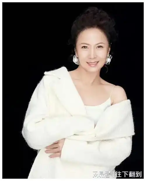 赵越当红时嫁给佟凡恩爱27年未生子如今咋样了