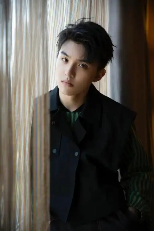 由陈宝国,王千源,李庚希,郑伟等主演的当代都市电视剧《大考》已在