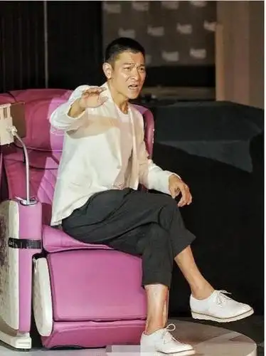 刘德华曾自曝是乙肝病毒携带者,57岁暴瘦却重申自己身体健康